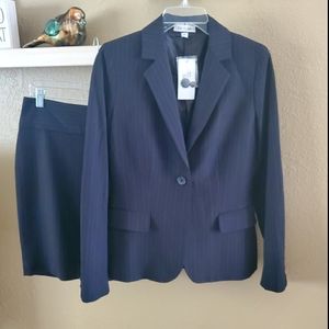 NWT Calvin Klein Black Pinstripe Skirt Suit Sz 6